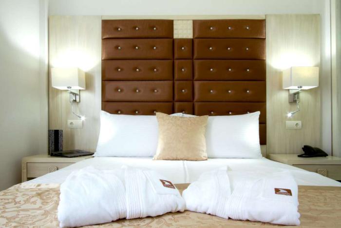 Moon Dreams Torremolinos - Adults Recommended Otel Oda fotoğraf